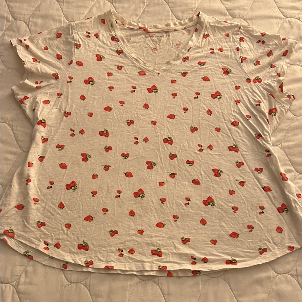 Old Navy White Women's V-Neck Strawberry Print Tee